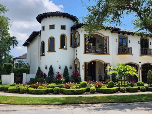 Exterior, Facade, Spanish Mediterranean