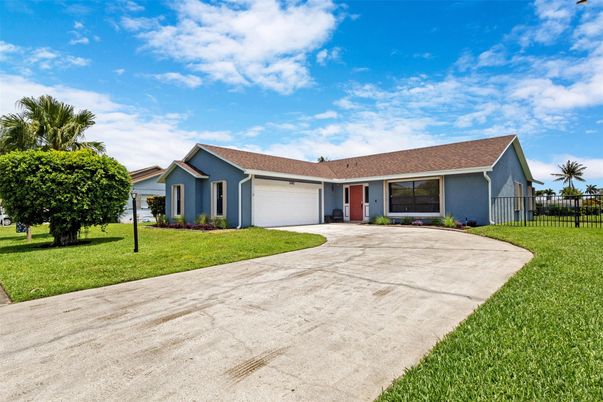 Attached, Backyard, Exterior, Facade, Ranch