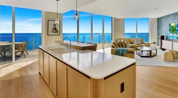 Dining room, Interior, Kitchen, Living room, Pendant Lights, Recessed Lighting, Water