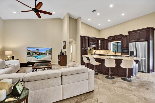 Interior, Kitchen, Living room, Recessed Lighting, Stainless Steel Appliances