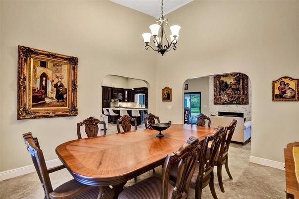 Chandelier, Dining room, Interior, Piano
