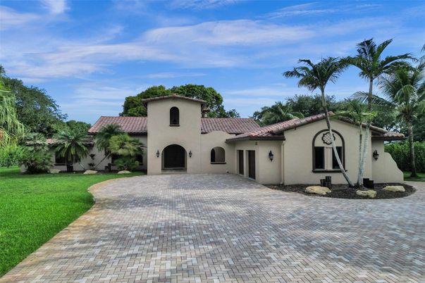 Backyard, Exterior, Facade, Spanish Mediterranean
