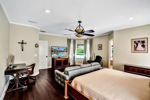 Bedroom, Home Office, Interior, Recessed Lighting, Wood Texture Flooring