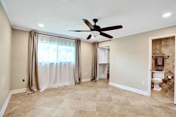 Bathroom, Empty room, Interior, Recessed Lighting
