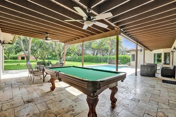 Billiard Table, Exterior, Game Room