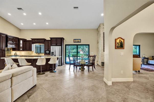 Dining room, Interior, Kitchen, Recessed Lighting, Stainless Steel Appliances