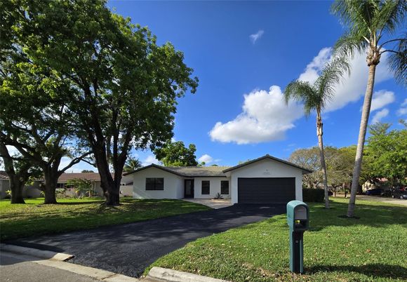 Attached, Backyard, Exterior, Facade, Ranch