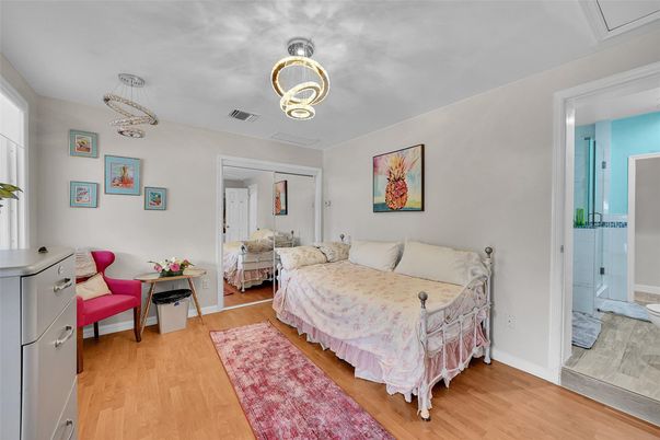 Bedroom, Interior, Pendant Lights, Wood Texture Flooring