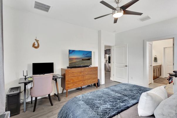 Bedroom, Home Office, Interior, Wood Texture Flooring