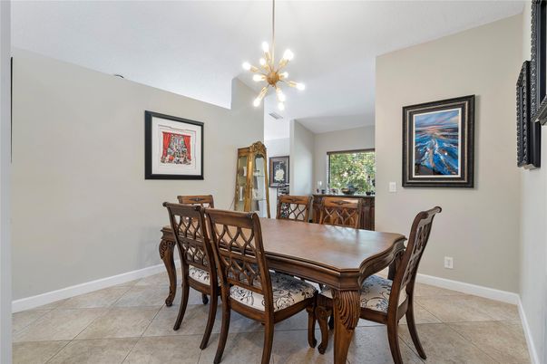 Dining room, Interior, Pendant Lights