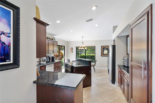 Dining room, Interior, Kitchen, Pendant Lights, Recessed Lighting