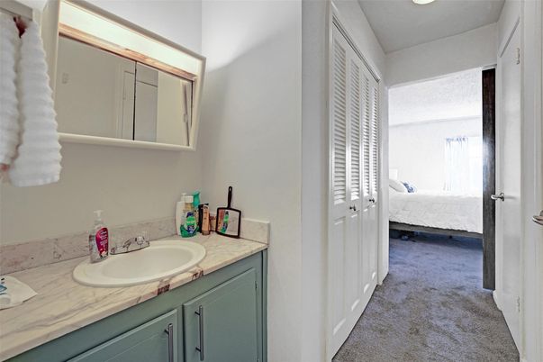 Bathroom, Bedroom, Interior
