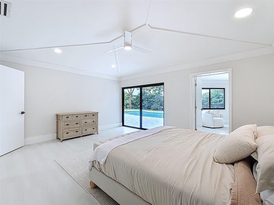 Bedroom, Interior, Recessed Lighting, Water