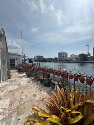 Exterior, Water
