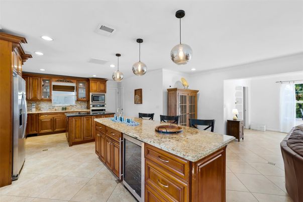 Interior, Kitchen, Pendant Lights, Recessed Lighting, Stainless Steel Appliances