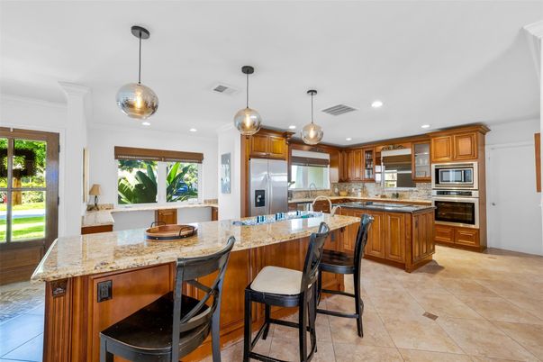 Interior, Kitchen, Pendant Lights, Recessed Lighting, Stainless Steel Appliances