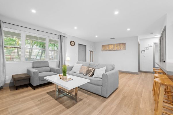 Interior, Living room, Recessed Lighting, Wood Texture Flooring