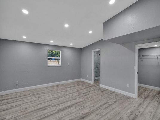 Empty room, Interior, Recessed Lighting, Wood Texture Flooring