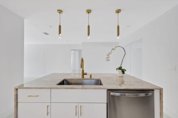 Interior, Kitchen, Pendant Lights, Recessed Lighting