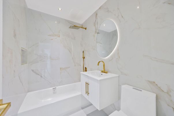 Bathroom, Interior, Marble Walls, Recessed Lighting