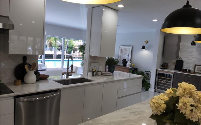 Interior, Kitchen, Pendant Lights, Recessed Lighting, Stainless Steel Appliances