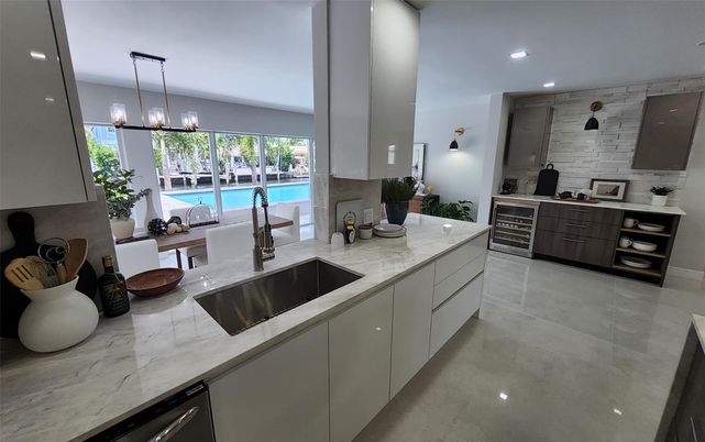 Fireplace, Interior, Kitchen, Pendant Lights, Recessed Lighting