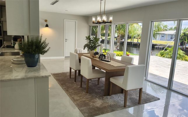Dining room, Interior, Pendant Lights