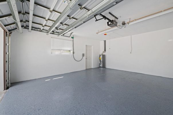 Garage, Interior