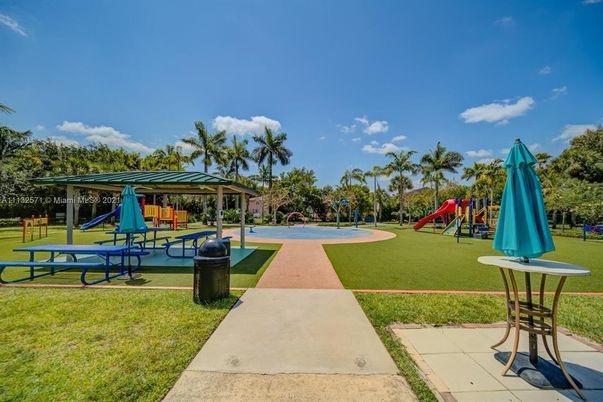 Backyard, Exterior, Playground