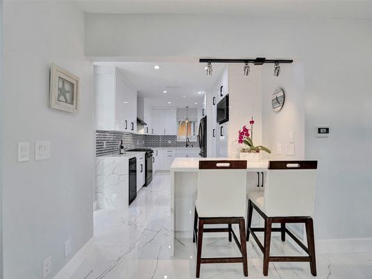 Interior, Kitchen, Marble, Recessed Lighting
