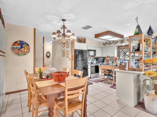 Chandelier, Dining room, Interior, Kitchen