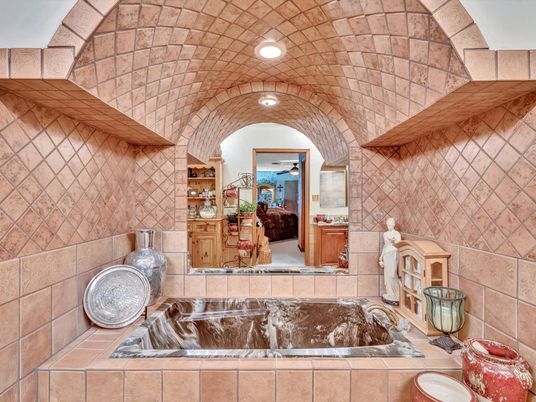 Bathroom, Interior, Recessed Lighting, Stone Walls