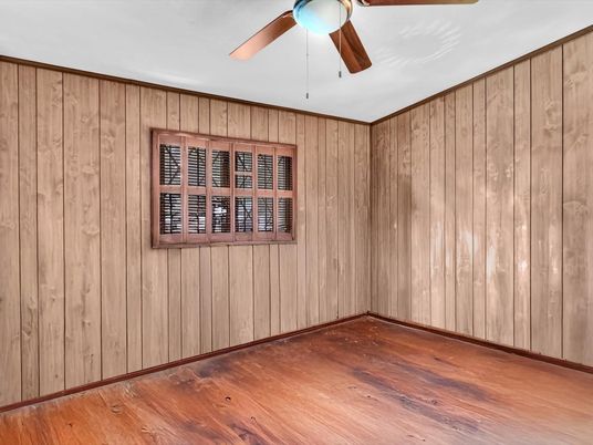 Empty room, Interior, Wood Texture Flooring, Wooden Walls