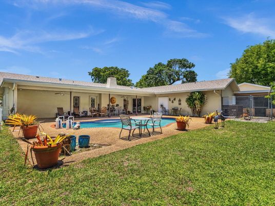 Backyard, Exterior, Pool