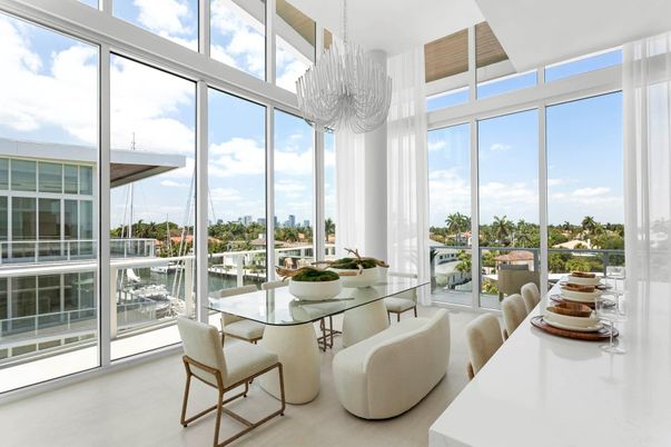 Chandelier, Dining room, Interior, Sun Room