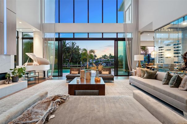 Fireplace, Interior, Living room, Pendant Lights, Piano, Recessed Lighting