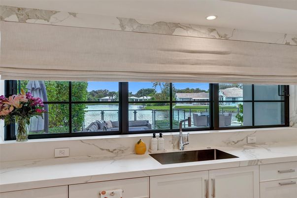 Interior, Kitchen, Recessed Lighting, Water