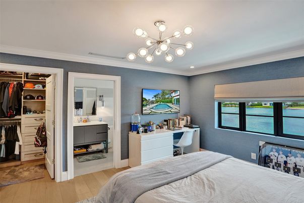Bedroom, Interior, Pendant Lights, Water, Wood Texture Flooring