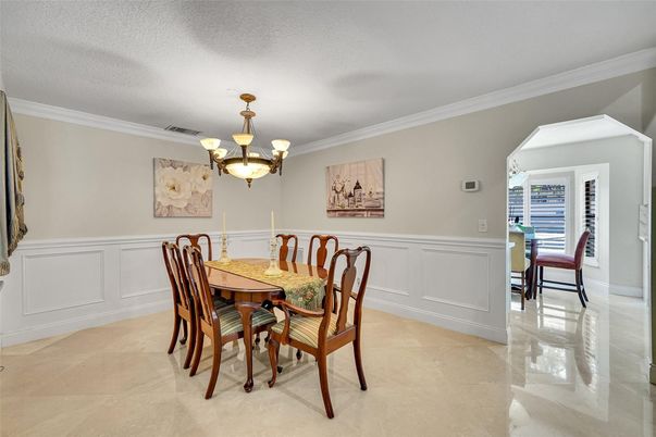 Chandelier, Dining room, Interior