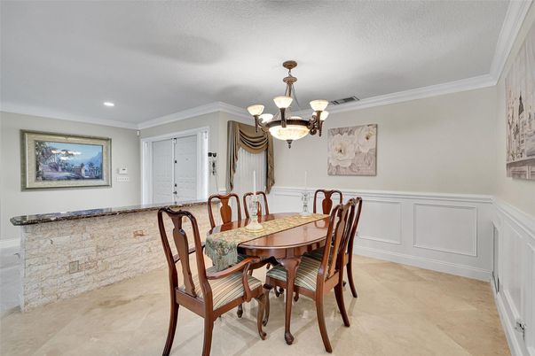 Chandelier, Dining room, Interior, Recessed Lighting