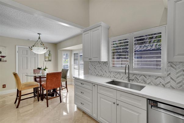 Dining room, Interior, Kitchen, Pendant Lights