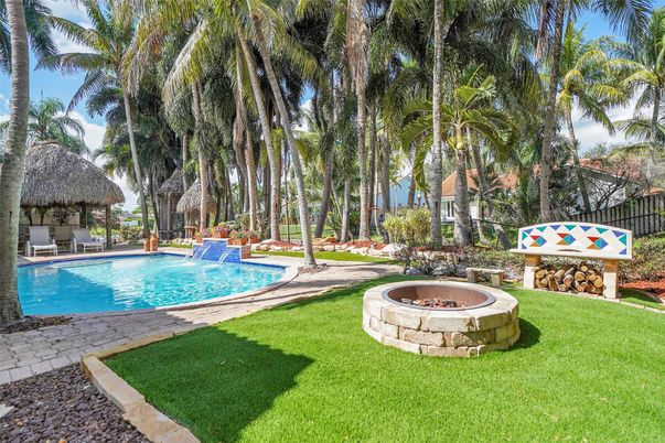 Backyard, Exterior, Pool