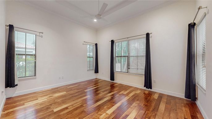 Empty room, Interior, Recessed Lighting, Wood Texture Flooring