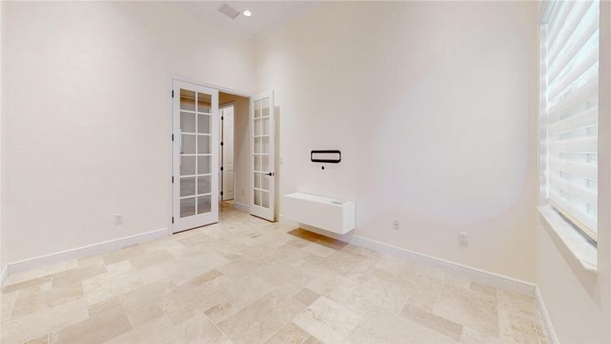 Empty room, Interior, Recessed Lighting