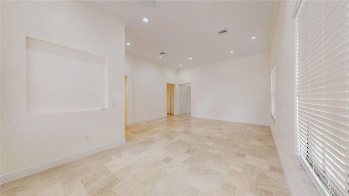 Empty room, Interior, Recessed Lighting