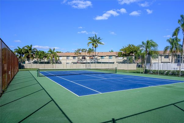 Exterior, Tennis Courts