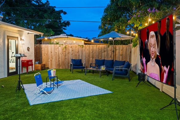 Backyard, Exterior