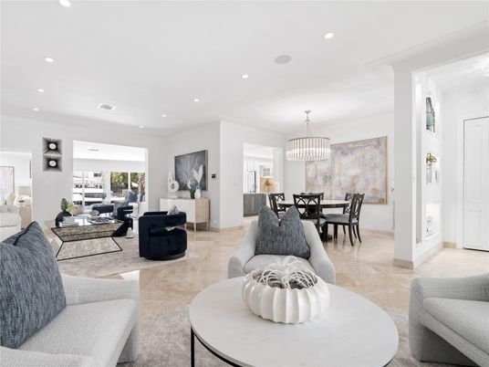 Chandelier, Dining room, Interior, Living room, Recessed Lighting