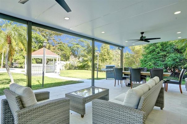 Exterior, Recessed Lighting, Sun Room