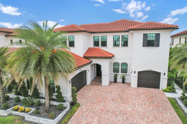 Attached, Exterior, Facade, Spanish Mediterranean